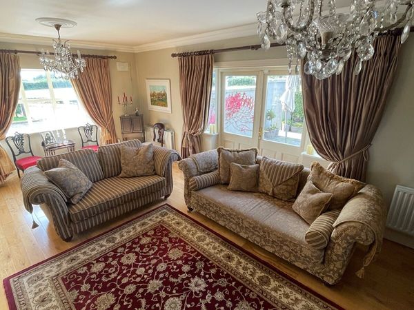 Fineline furniture Sofa - Main image