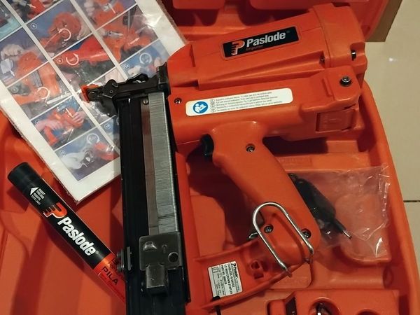 Paslode 16 Gauge 1/2" Crown Stapler - Main image