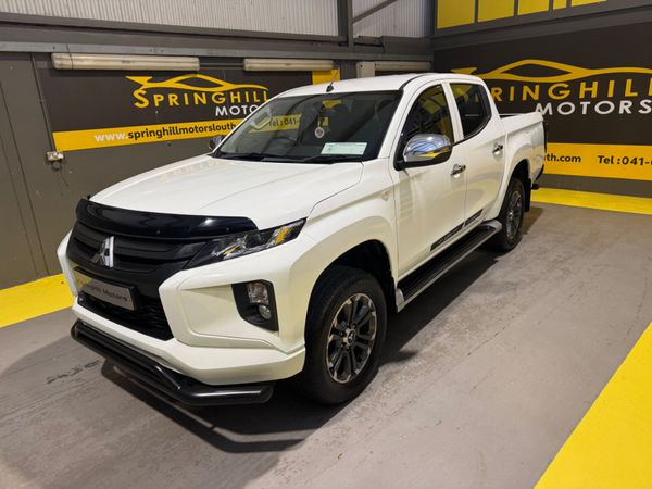 2020 Mitsubishi L200 2.3 DI-D 150 BHP NO VAT 4WD - Main image