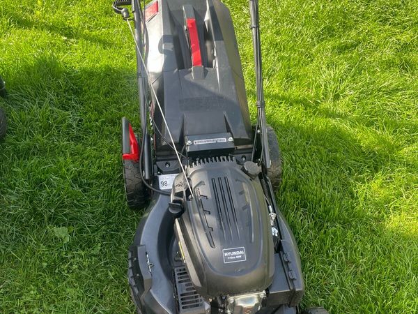Lawnmower - Main image