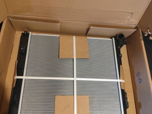 Engine Radiator for Hyundai Tucson / Kia Sportage - Main image