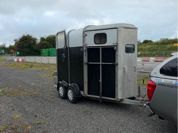 Horse box - Main image
