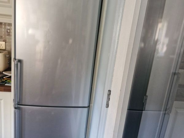 Fridge freezer and dishwasher - Main image