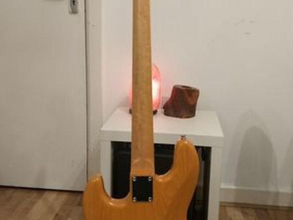 Custom Studio Jazz Bass - Main image