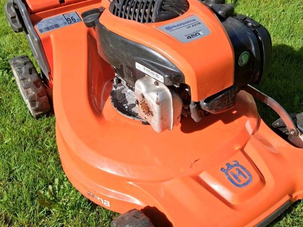 Husqvarna self drive mower - Main image
