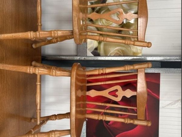 Kitchen Table + 4 Chairs - Main image