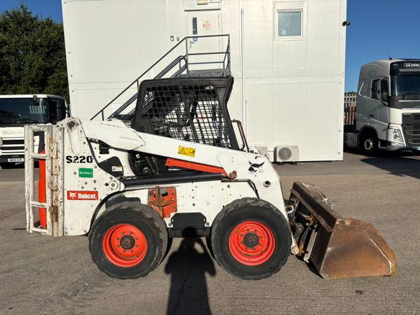 2009 BOBCAT S220 SKIDSTEER LOADER - Main image