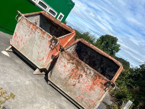 Skips - Main image