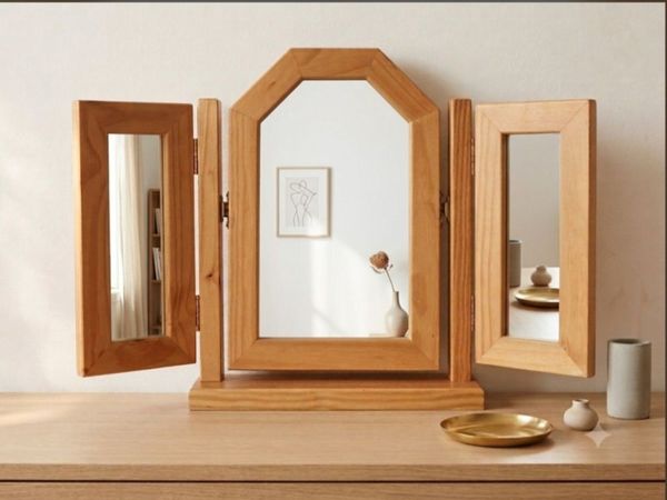 Tri-Fold Vanity Dressing table Mirror - Main image