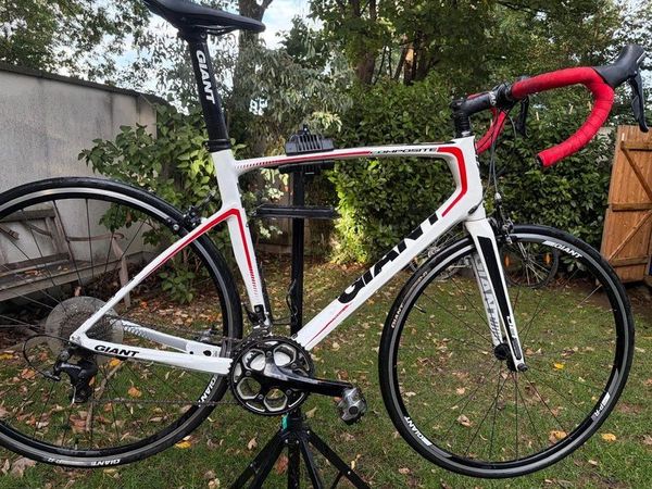 giant defy composite road bike - Main image