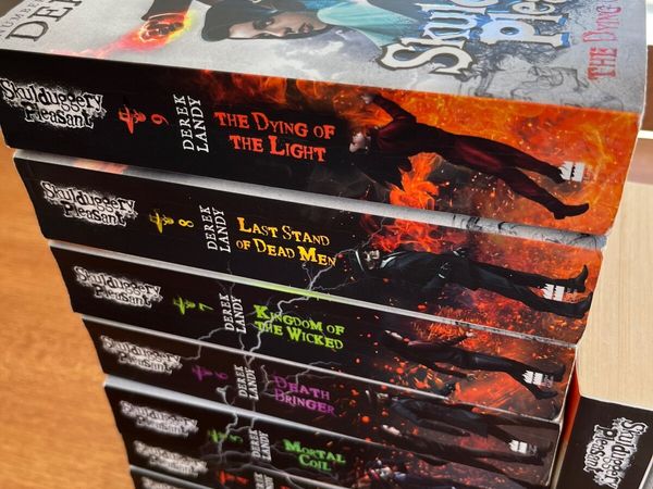 Skulduggery Pleasant complete series 1-15 plus 2! - Main image