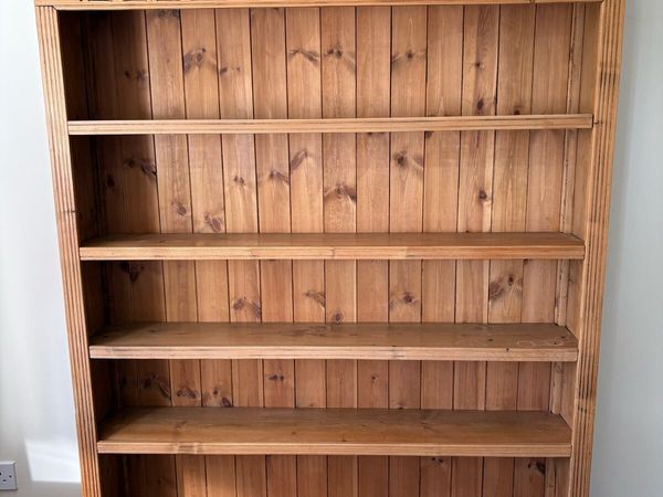 Solid pine bookcase - Main image