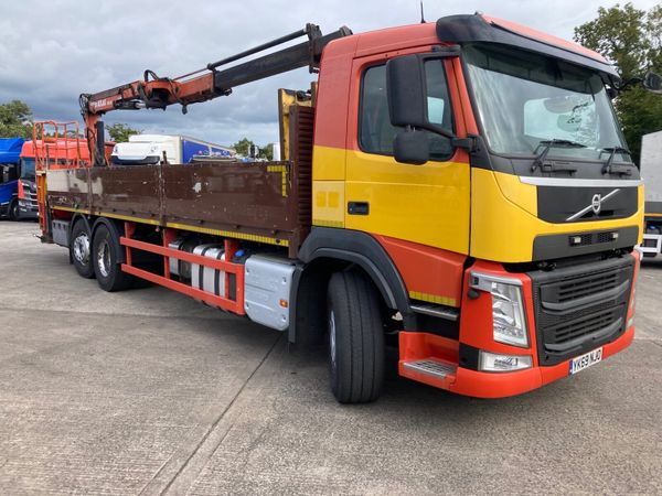 2020 Volvo. FM 6x2 crane lorry - Main image