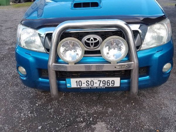 Toyota Hilux - Main image