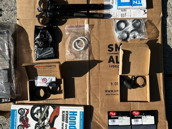 Vtr1000 goodie bag, new and used parts - Main image
