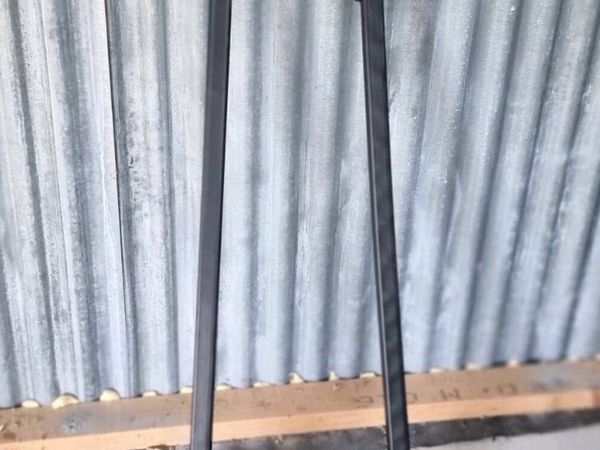 Halfords Roof bars - Main image