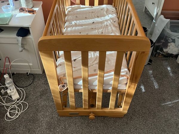 Baby cot - Main image