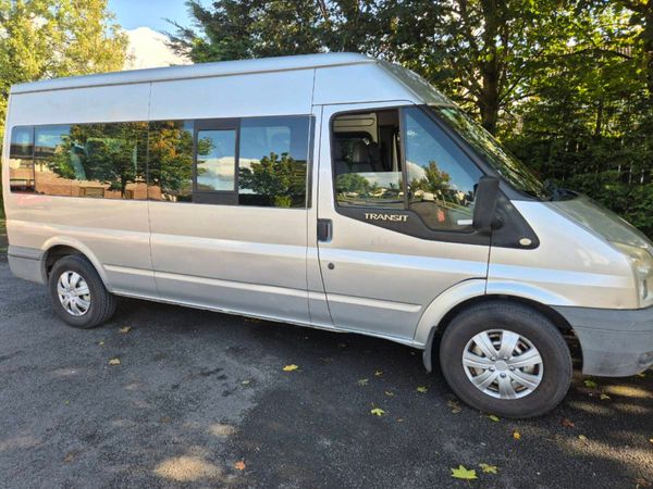 08 ford transit 15 seater  mileage only 122343 km - Main image
