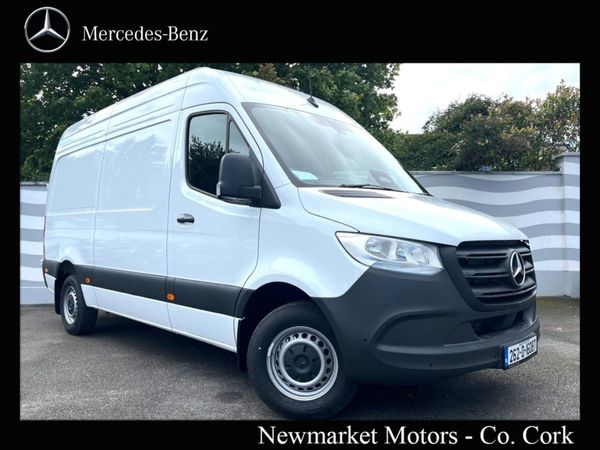 Mercedes-Benz Sprinter 215/36 HIGH ROOF 2.0CDI 150 - Main image