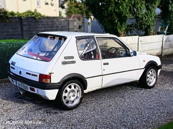 Peugeot 205 Mi 16 Rallycross - Main image