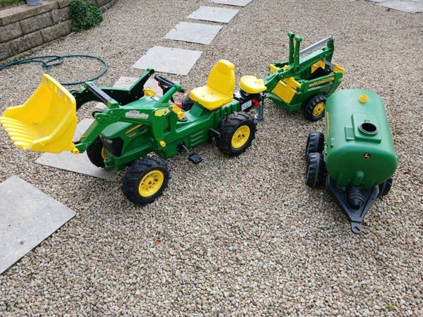 Toy John Deere tractor and ancillary piecess - Main image