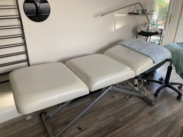 Electric hydraulic salon bed - Main image