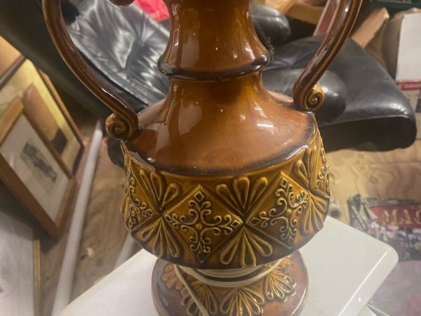 Antique table lamp - Main image