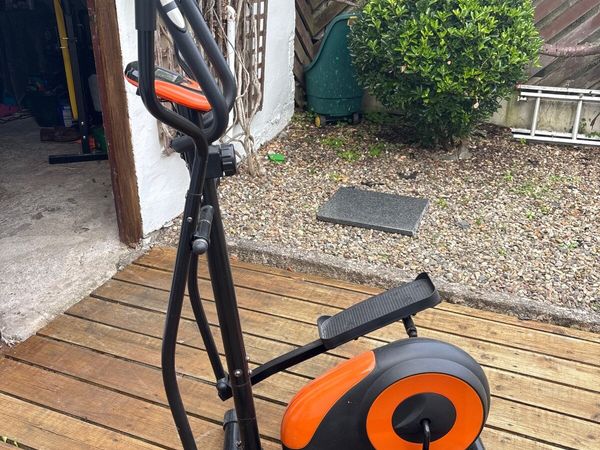 Cross Trainer - Main image