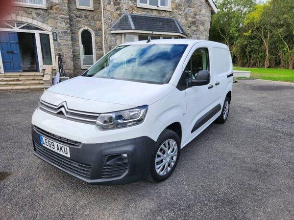 Berlingo 2020 €4500 - Main image