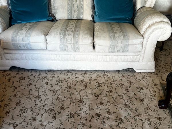 Free Sofa Suite - Main image
