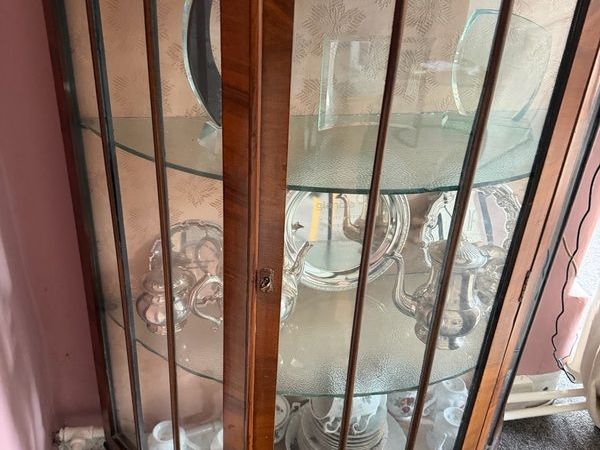 Beautiful Antique cabinet - Main image