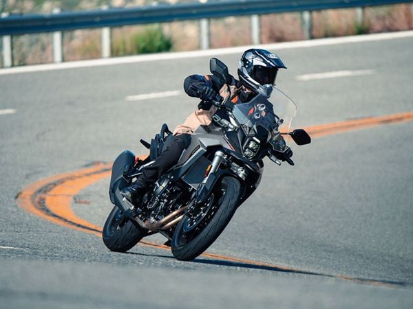 Suzuki V-STROM 800 RE - Main image