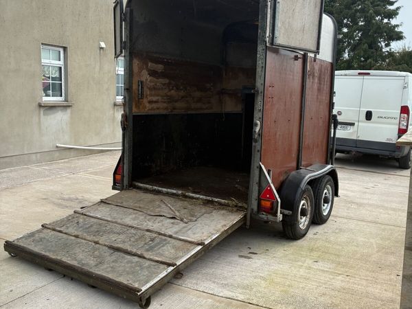 Horsebox - Main image
