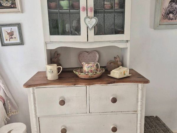 Dresser - Main image
