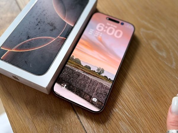 iPhone 16 Pro Max 256GB – Desert Titanium – Great - Main image