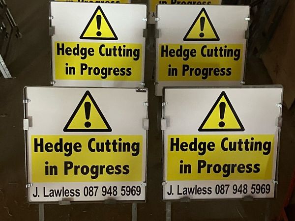 Hedge cutting signs (collection only) - Main image