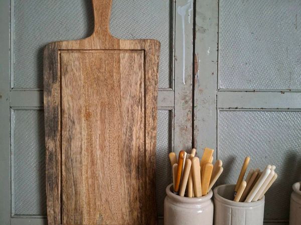Large Mango Wood Cutting Board - Main image