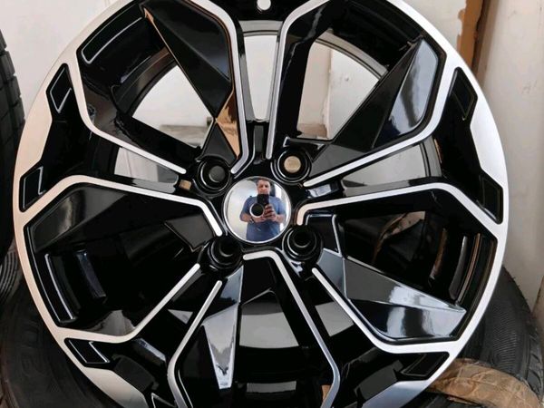 15" 4x100 Alloy wheel Toyota Honda Nissan Hyundai - Main image