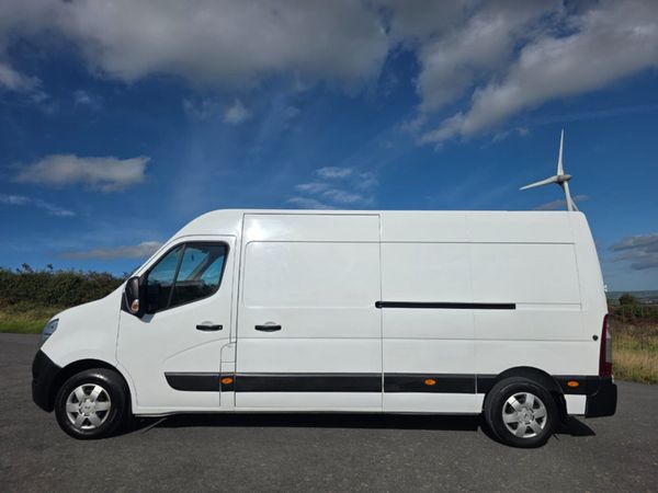 Nissan NV400 L3 H2 FWD 135 2 SLIDING DOORS - Main image
