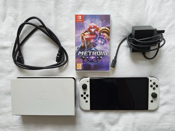 Nintendo Switch OLED and Metroid Prime 4 - Main image
