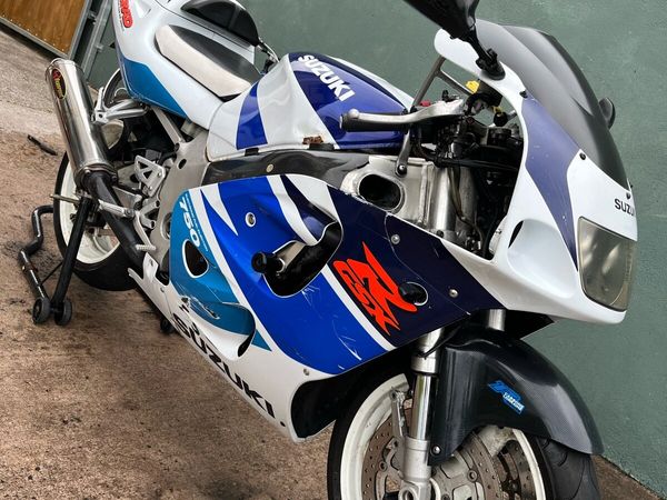 SUZUKI GSXR-750-SRAD €1300 - Main image