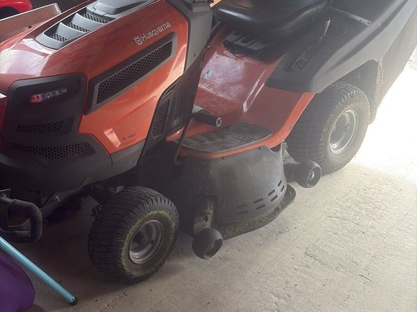 Husqvarna lawnmower - Main image