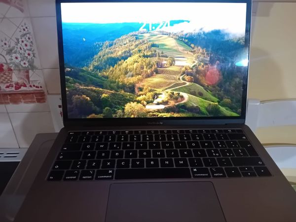 APPLE MACBOOK AIR 2018 RETINA 13,3 - Main image
