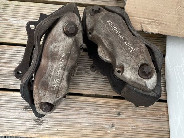 Mercedes Brake calipers A2124217898 A2124217998 - Main image