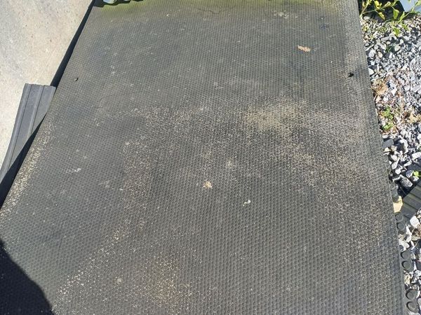 Rubber cattle mats - Main image