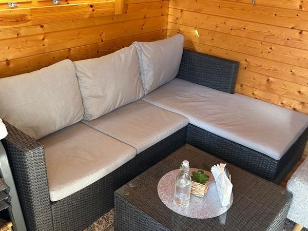 Glasshouse/shed sofa - Main image