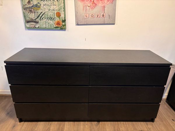 Black chest of drawers - Main image