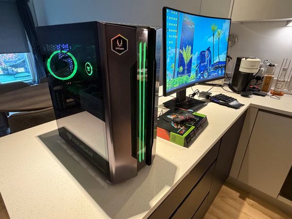Intel Core i7-11700KF RTX 5060 MONITOR ASUS 32” - Main image