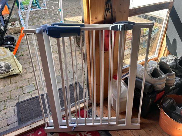 Lindam Baby Gates Pressure Fit Complete - Main image