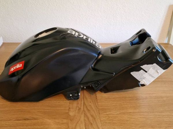 Aprilia v4r fuel tank - Main image